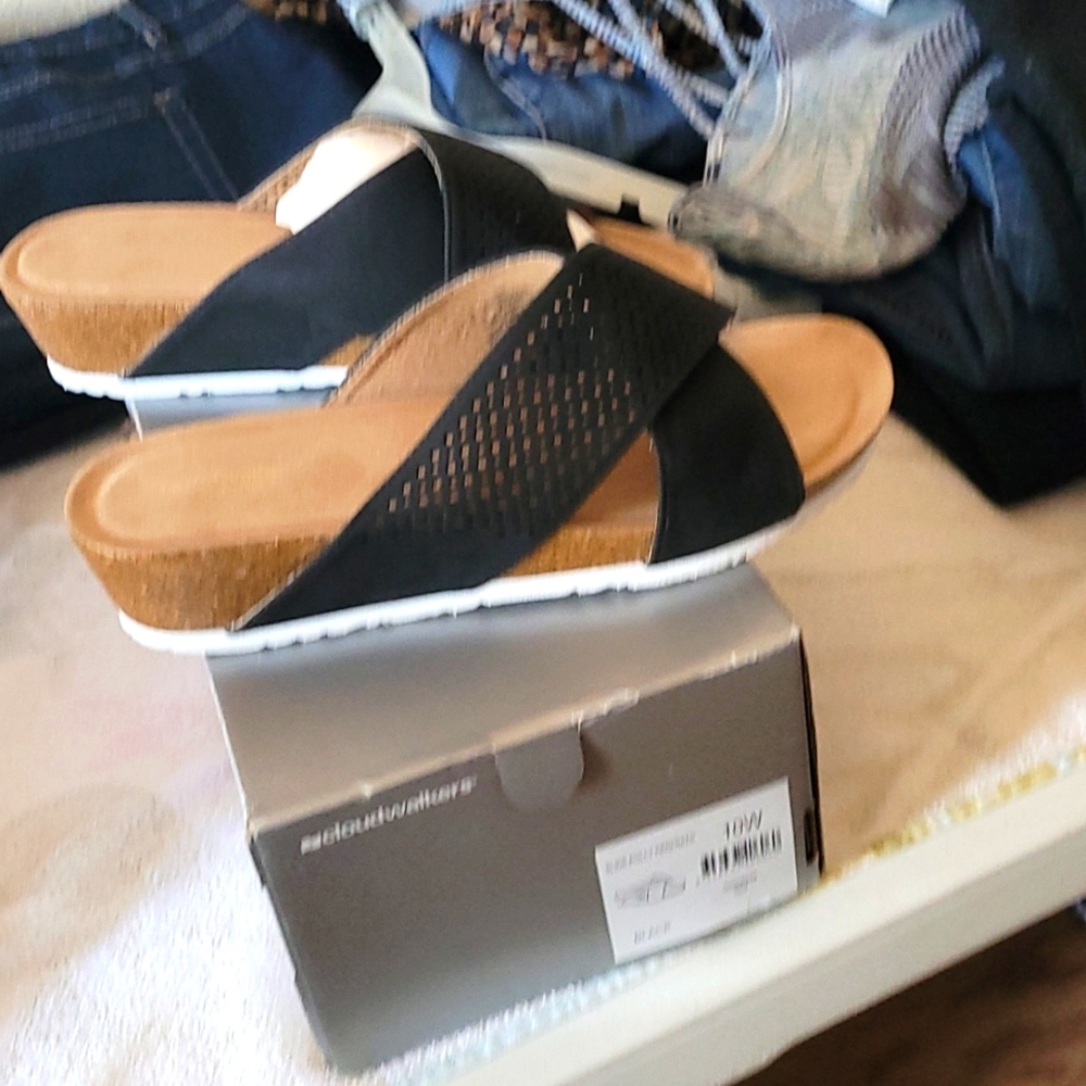 Avenue cloudwalkers sandals